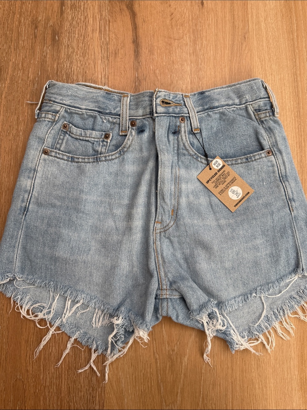 VINTAGE upcycled Levi’s 26” waist